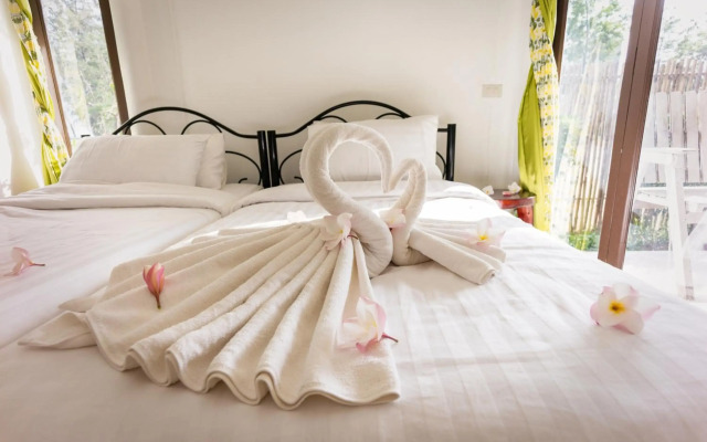Mumsa Beach Resort & Restaurant