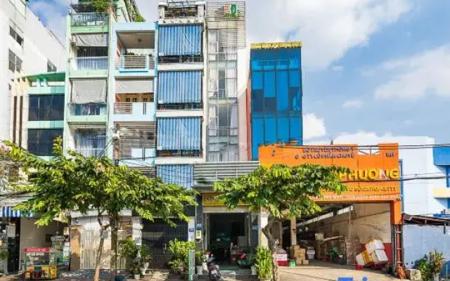 Collection O Dinh Dinh Hotel - Near Tan Son Nhat Airport