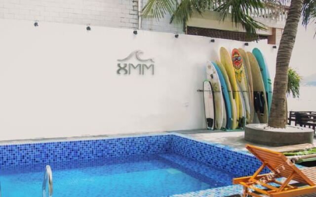 8 mm Sea-view Inn