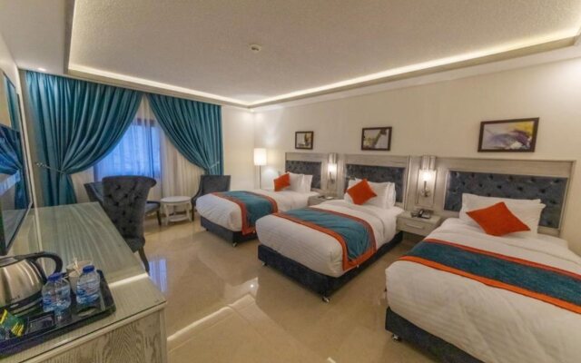 Petra Canyon Hotel