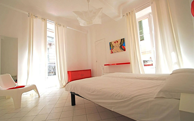 Nice Art Hotel - Hostel