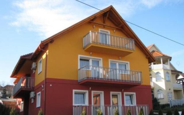 Aranyszarvas Goldener Hirsch Pension