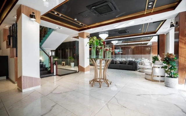 Noor Land Hotel