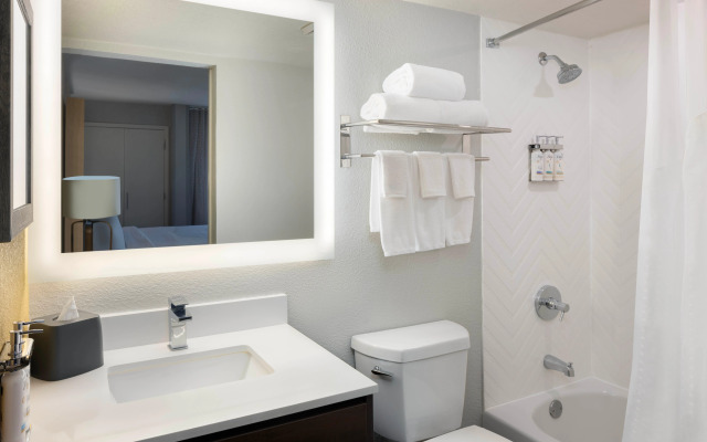 Holiday Inn & Suites Orlando SW - Celebration Area by IHG