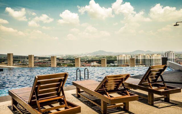 Imperio Residence By LetsStay