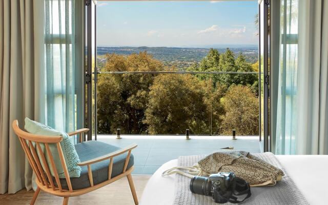 The Cliffside Boutique Getaway