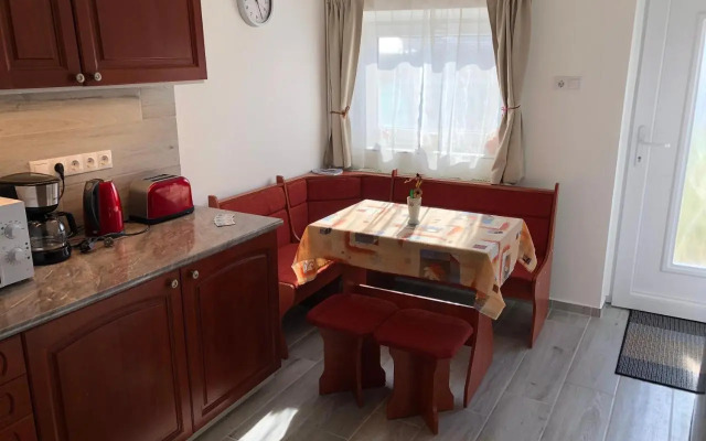 Leander Apartman Balatonakali