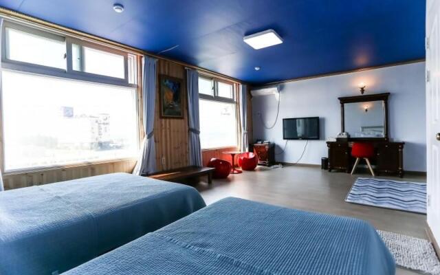 Hajodae Beachhouse Pension