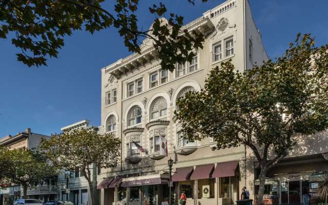 The Monterey Hotel