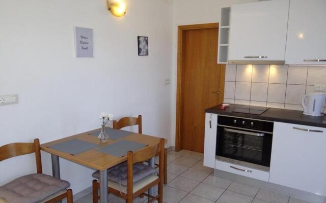 Apartments Mara - 70m from the sea