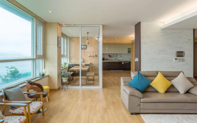 Mono House Busan Songdo Beach