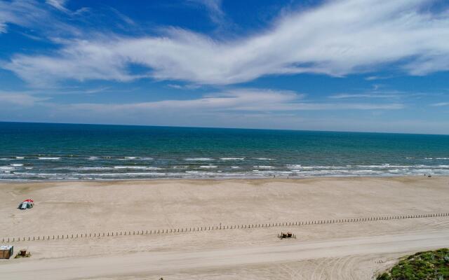 Courtyard #112 in Port Aransas