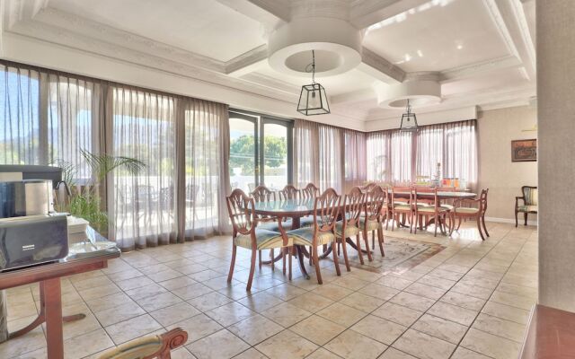 The Questenberg Boutique Retreat by Totalstay