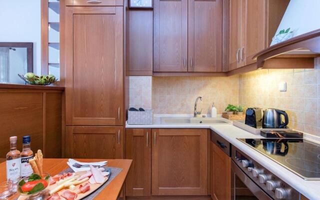 Dorathea Boutique Apt