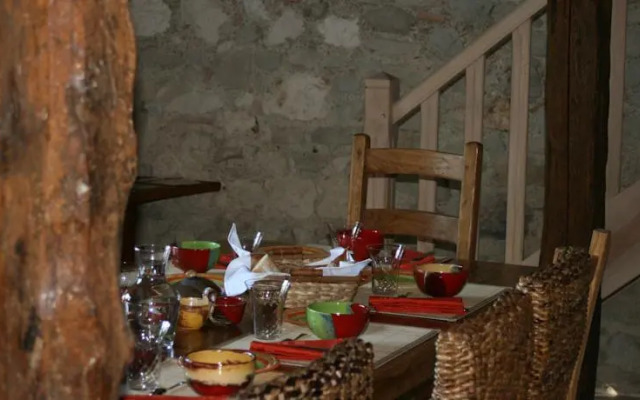 Chambres dHôtes La fontaine de Lautrec