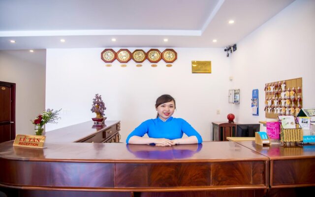 Bien Xanh Hotel