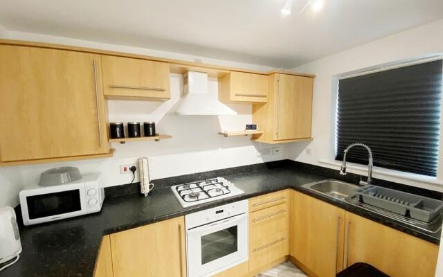 Remarkable 3-bed House in Sheffield
