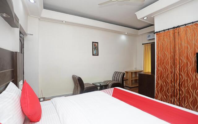 OYO 3072 Royal Villa