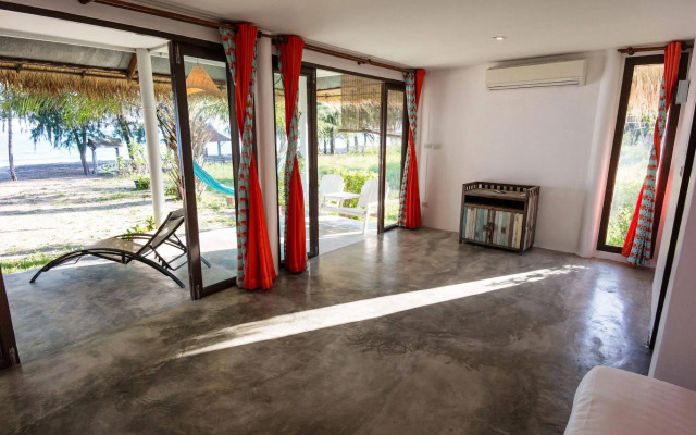 Mumsa Beach Resort & Restaurant
