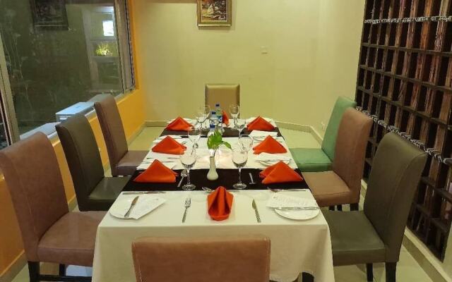 La Cour - Hotels
