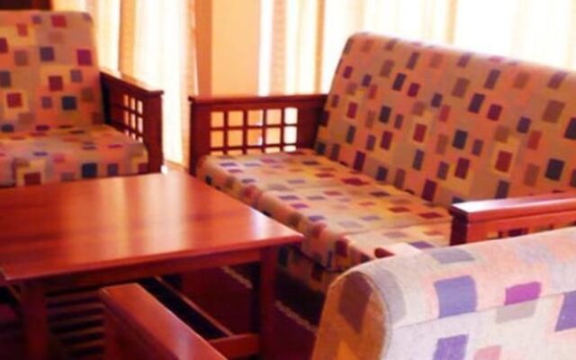 Monty Hotel