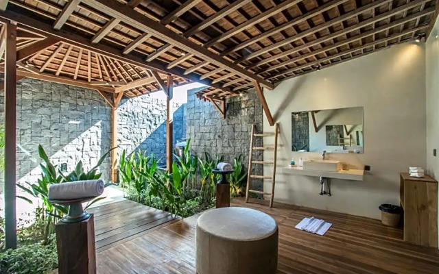 Marika Sawah Villas-6Bedroom Private Pool