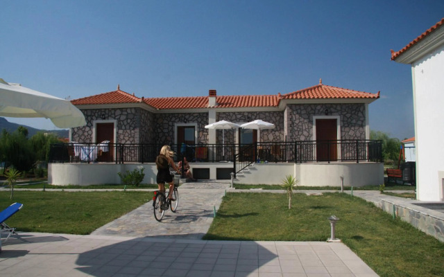 Kaloni village apartments