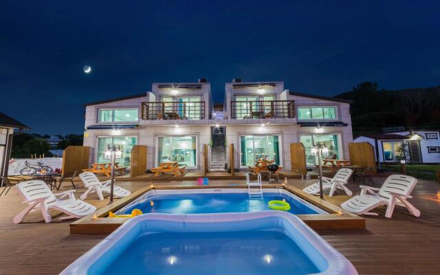 Yeosoo Dolsanmaroo Pension