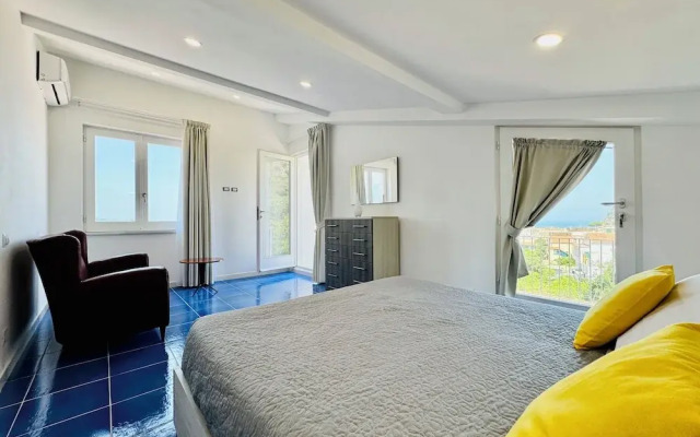 YourHome - La Famiglia Apartment