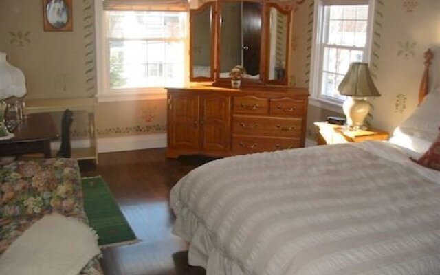 Eagles Landing Bed & Breakfast