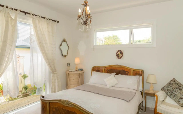 Papanui Paris inspired Apartment