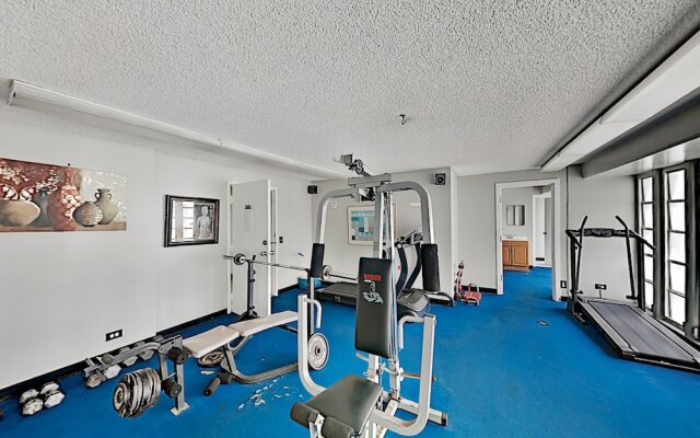 Kuhio At Waikiki 1109 Condo By Redawning