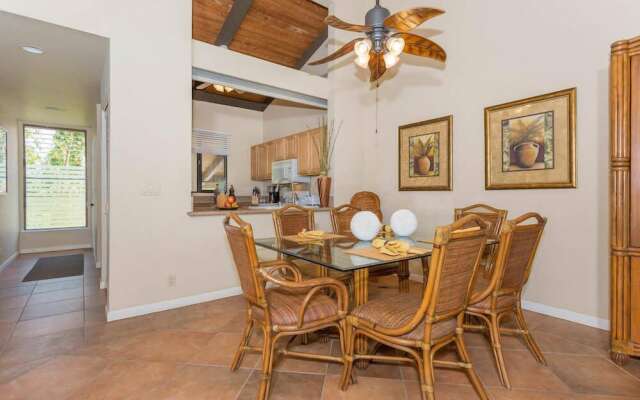 Surf & Racquet Club #6-303