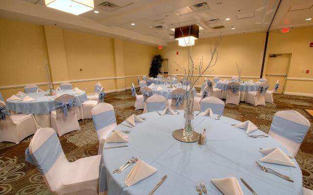 Holiday Inn Orlando East - UCF Area by IHG
