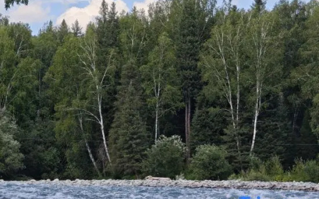 HeMu xinfuyuanzi – Outside – Altay