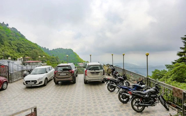 FabHotel Winterline Inn