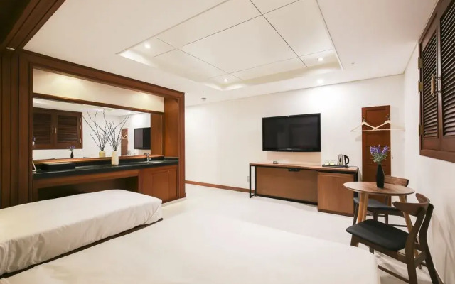 Bucheon Theme Park Tourist Hotel