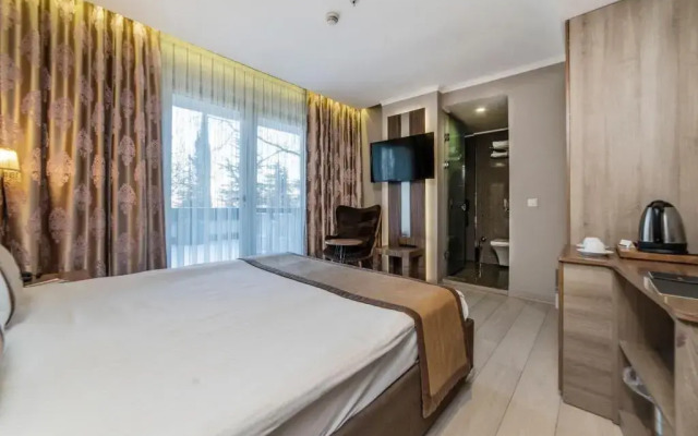 Royal Capital Hotel