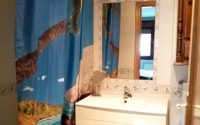 Apartment With 4 Bedrooms in Oviedo, With Balcony