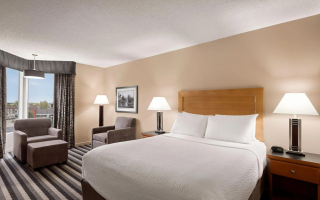 Baymont Inn by Wyndham Farmington