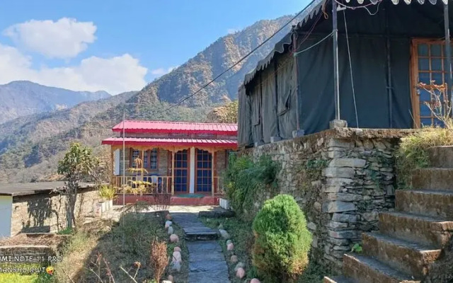 Gorooomgo Himalayan Hills Homestay