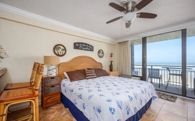 Hawaiian Inn 238 by Distinctive Beach Rentals