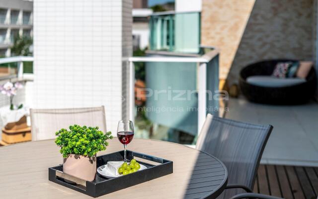 Boulevard 302 A - Excelente Cobertura em Condomínio de Alto Padrão.