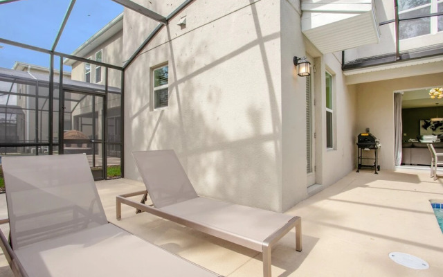 Bookmark Villa Storey Lake 1