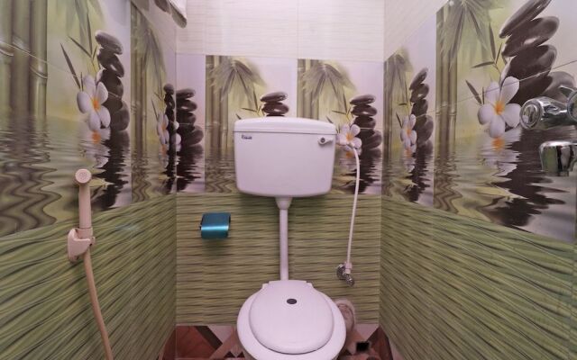 Oyo 37334 Hotel Happy