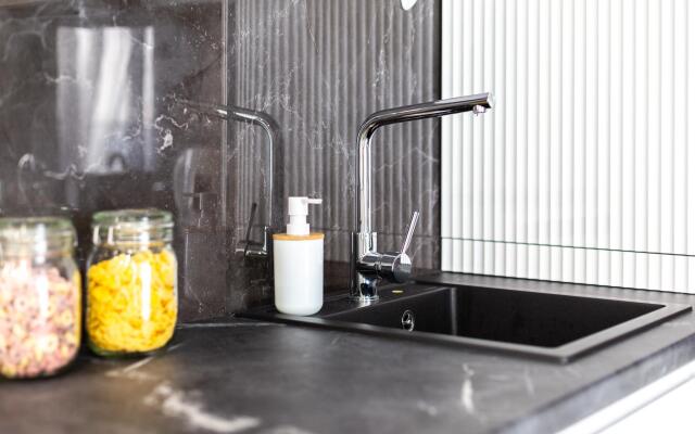 LaMare (ЛаМаре) на улице Яна Фабрициуса