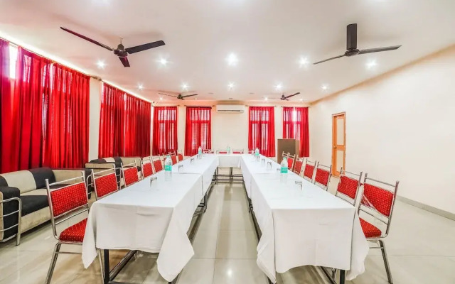 OYO 45229 Rajdhani Tourist Motel