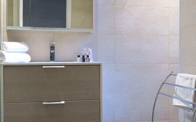 Alberti by Nestor&Jeeves
