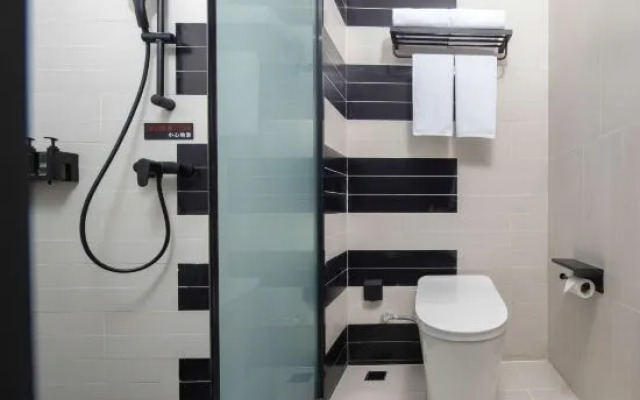 Ibis Hotel Kunming South Station