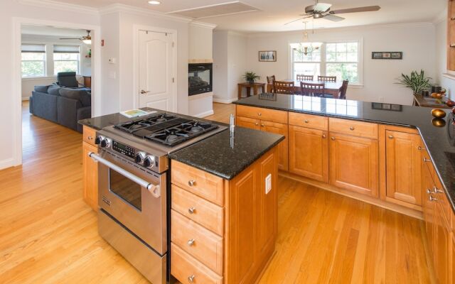 Pelican's Reach 4 Bedroom Condo